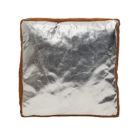 Lava Brown™ hegesztőpárna; barna, hasított tehénbőr az egyik oldalon, PFR Rayon a másik oldalon. Méret: 50 x 50 x 8 cm.